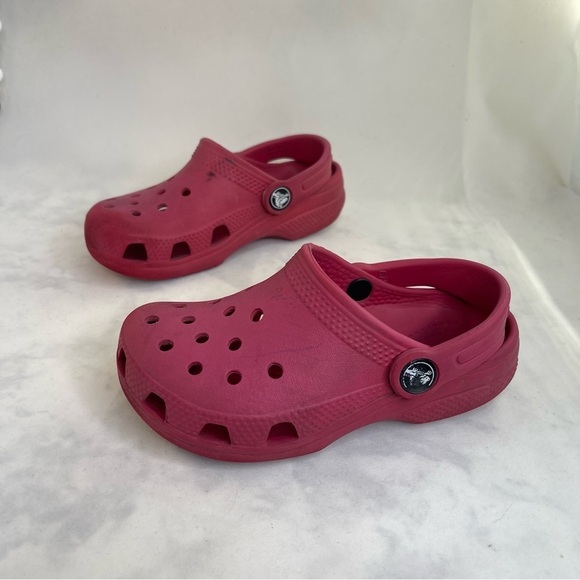 Iconic CROCS Comfort Clogs Red Ventilation Heel Strap water shoes Kids Size C10 - Picture 1 of 8